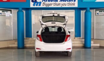 2012 Toyota Yaris 3-door 1.3 XR full