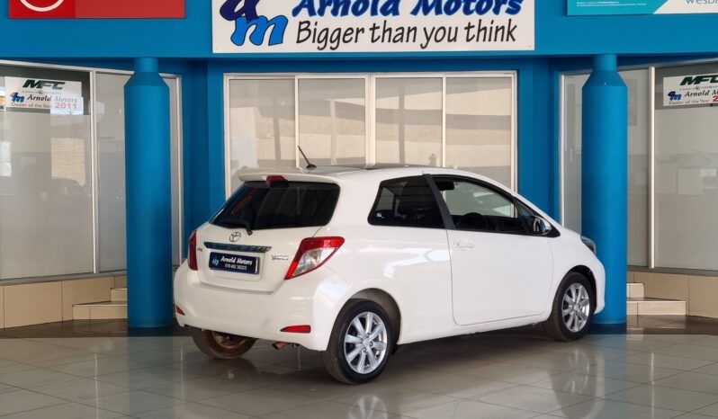 2012 Toyota Yaris 3-door 1.3 XR full