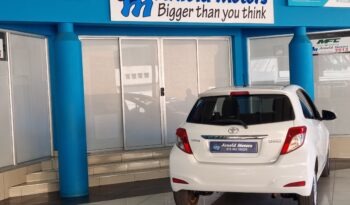 2012 Toyota Yaris 3-door 1.3 XR full
