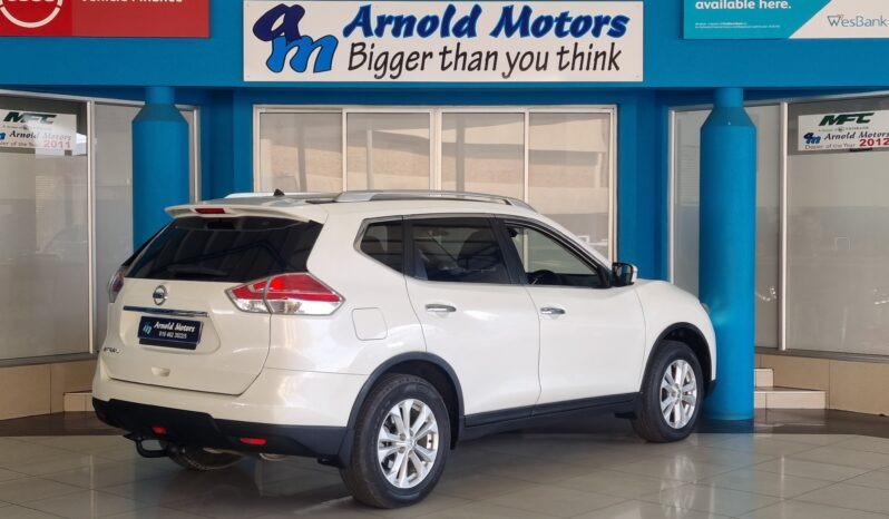 2015 Nissan X-Trail 1.6dCi 4×4 SE full