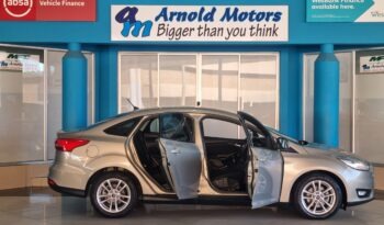 2018 Ford Focus sedan 1.0T Trend full