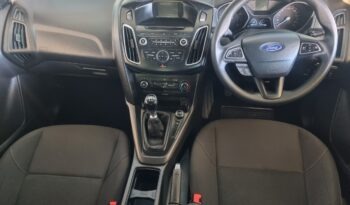 2018 Ford Focus sedan 1.0T Trend full