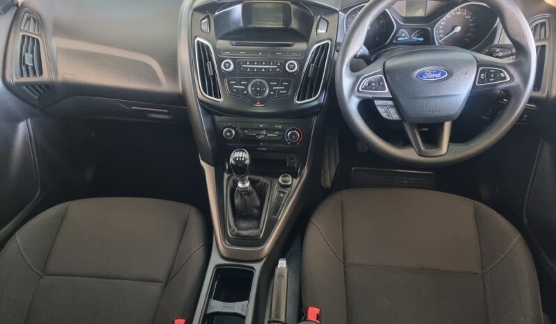 2018 Ford Focus sedan 1.0T Trend full