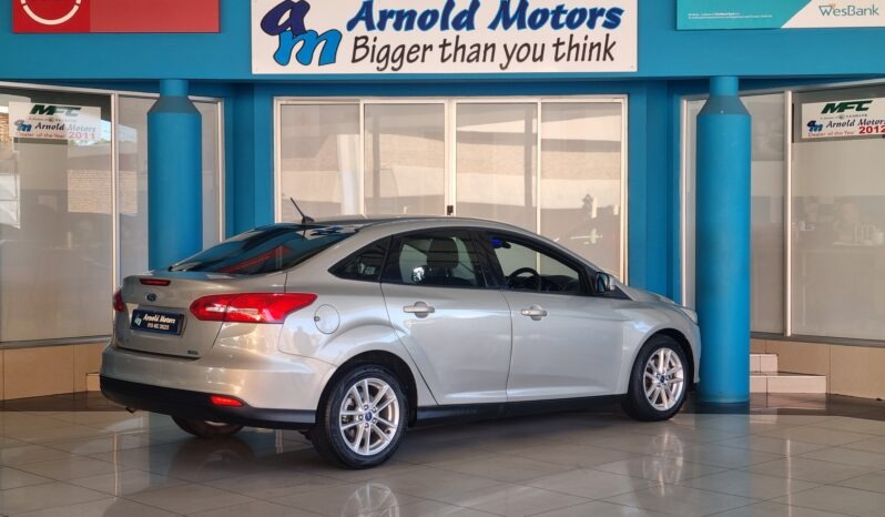 2018 Ford Focus sedan 1.0T Trend full