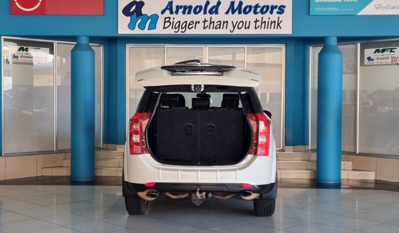 2016 Mahindra XUV500 2.2CRDe W8 AWD full