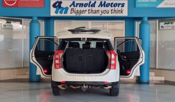 2016 Mahindra XUV500 2.2CRDe W8 AWD full