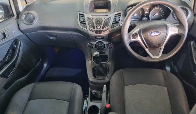 2013 Ford Fiesta 5-door 1.4 Ambiente full