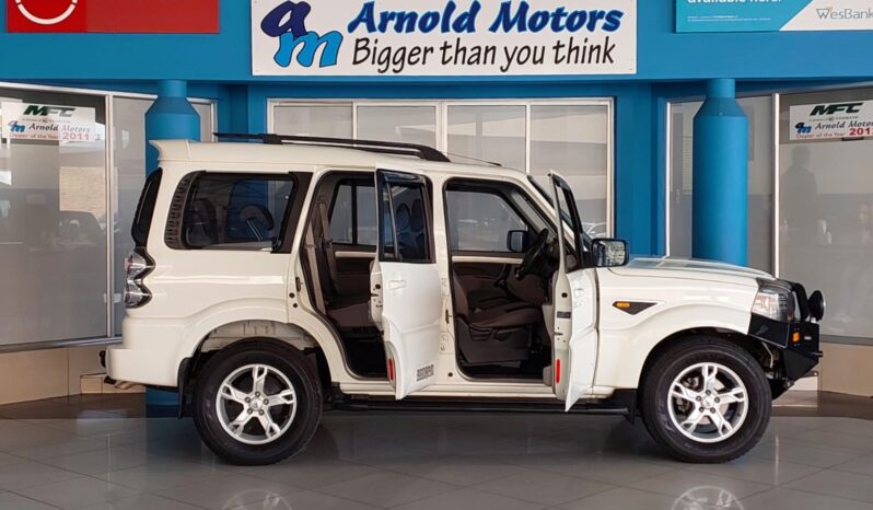 2016 Mahindra Scorpio 2.2CRDe 4WD S10 full