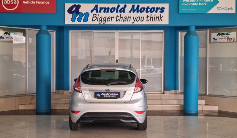 2016 Ford Fiesta 5-door 1.0T Titanium full