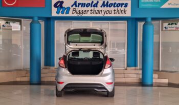 2016 Ford Fiesta 5-door 1.0T Titanium full