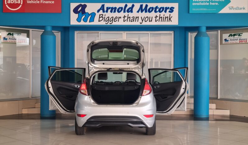 2016 Ford Fiesta 5-door 1.0T Titanium full