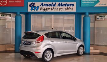 2016 Ford Fiesta 5-door 1.0T Titanium full