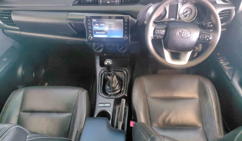 2022 Toyota Hilux 2.4GD-6 double cab Raider manual full