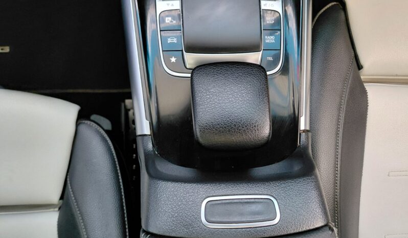2019 Mercedes-Benz B-Class B200d AMG Line full
